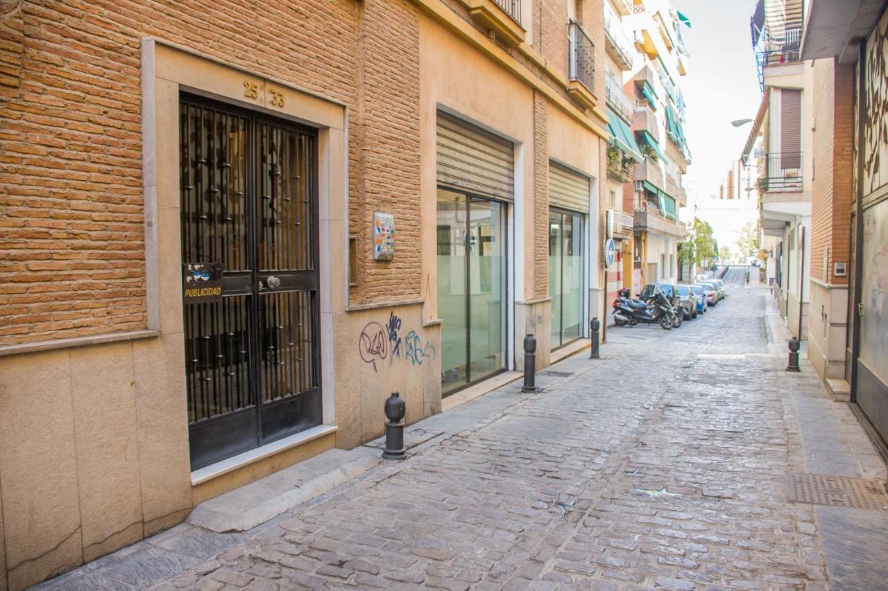 Ibericabeds Rejas Basic Apartment Granada Exterior photo