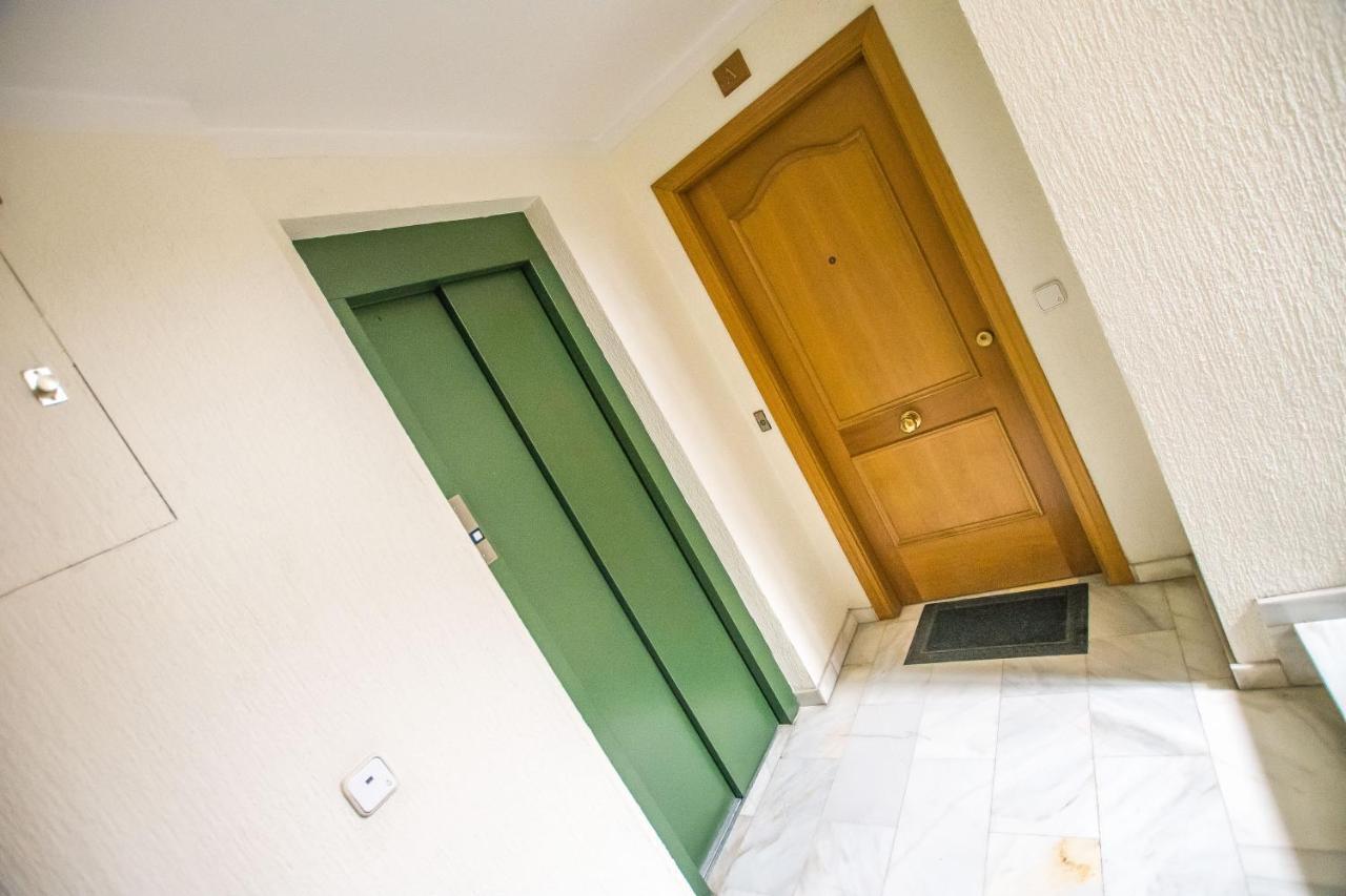 Ibericabeds Rejas Basic Apartment Granada Exterior photo