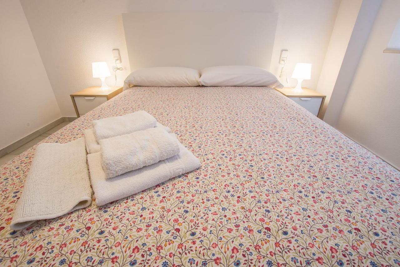 Ibericabeds Rejas Basic Apartment Granada Exterior photo