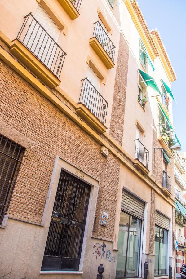 Ibericabeds Rejas Basic Apartment Granada Exterior photo