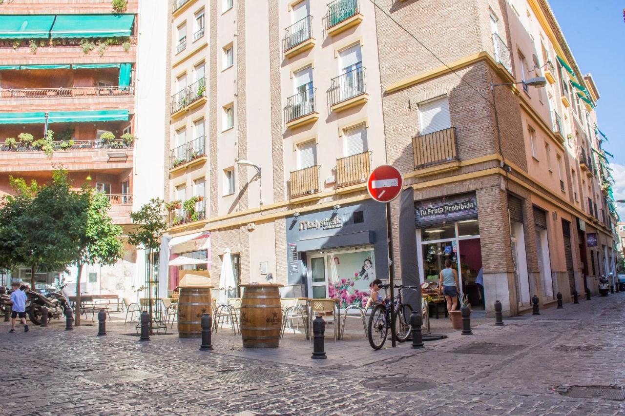 Ibericabeds Rejas Basic Apartment Granada Exterior photo
